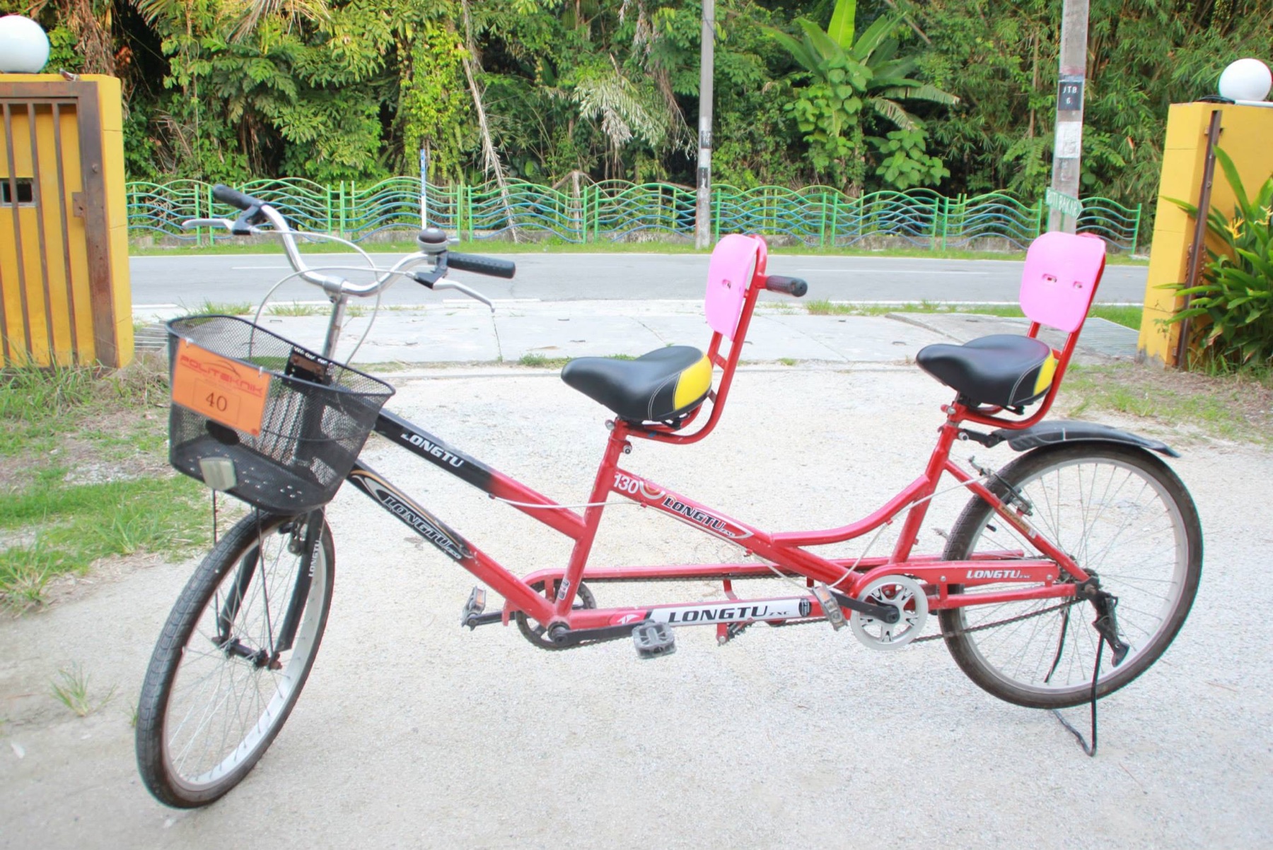 Basikal tandem daripada koleksi Audi Guest House